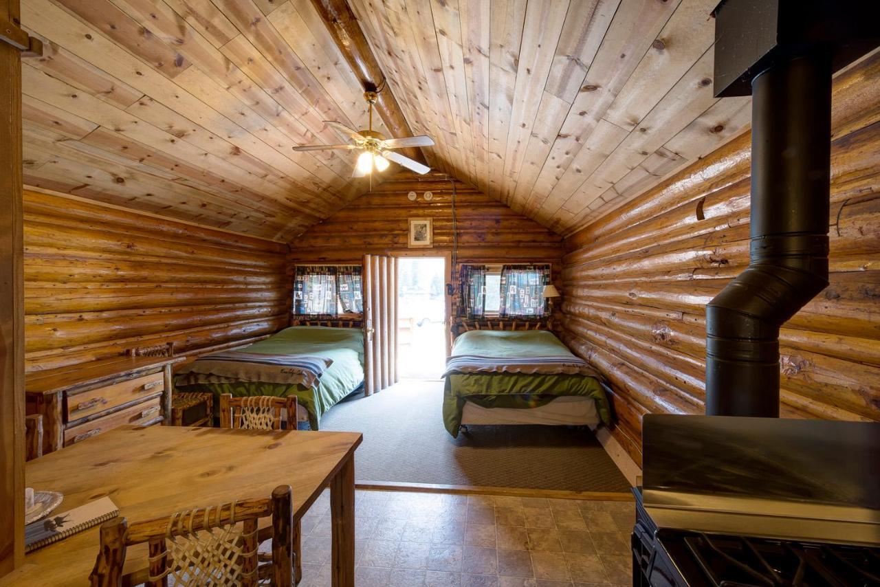 Silver Gate Lodging Cooke City Exterior photo